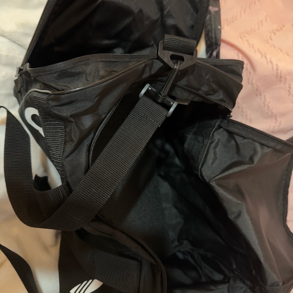 Adidas Santiago duffel bag - Picture 4 of 5